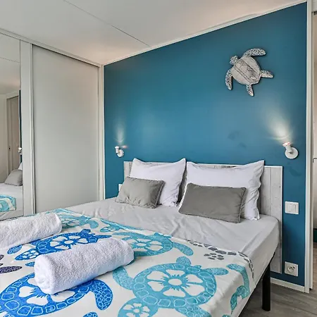 Havre Lumineux Pour Se Ressourcer Et Déconnecter - Bord De Chalet