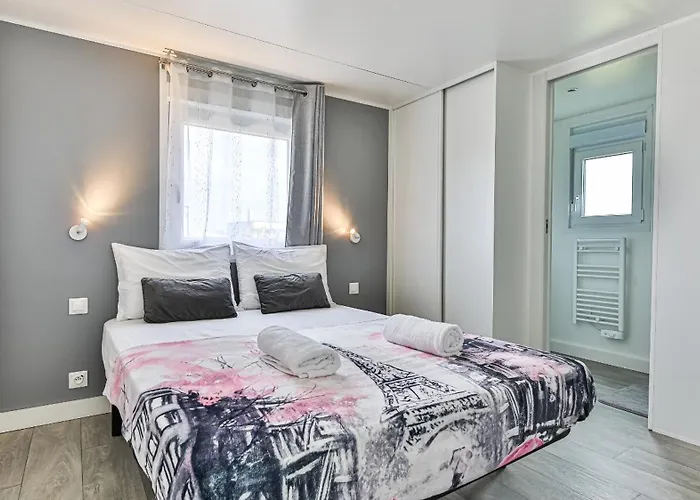 Deconnexion En Bord De Confort Et Serenite Piscine Sauna Fitness *