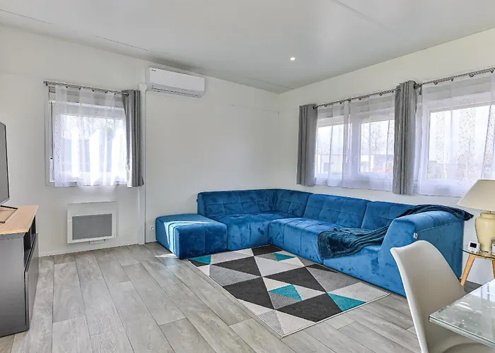 Deconnexion En Bord De Confort Et Serenite Piscine Sauna Fitness *