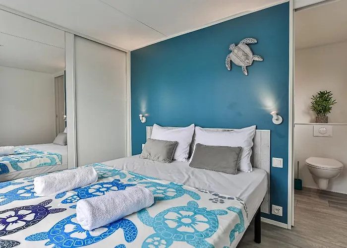 Deconnexion En Bord De Confort Et Serenite Piscine Sauna Fitness Шале